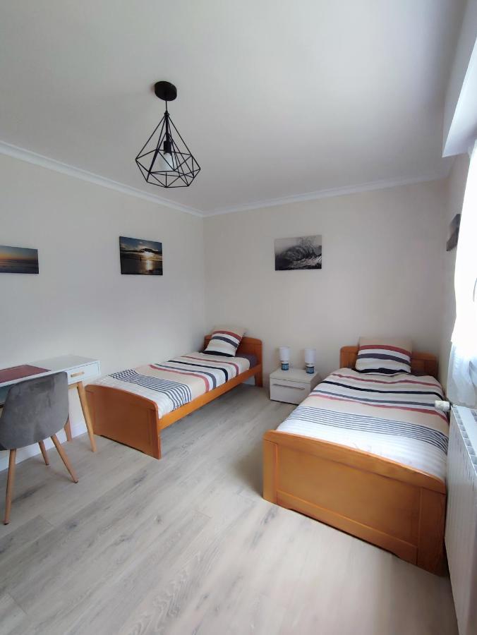 Maison Classee 3 Etoiles, Grand Jardin Clos Au Calme Proche Centre Ville, 10 Min Des Plages Pont-lʼAbbé Zewnętrze zdjęcie